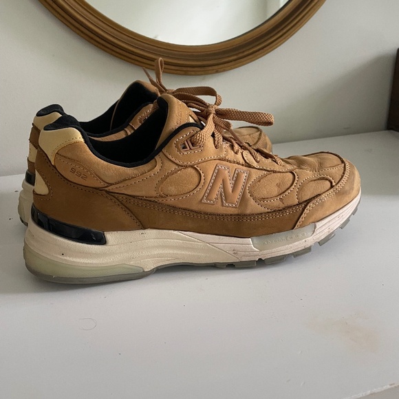 New Balance 992 MiUSA Wheat - Picture 1 of 3